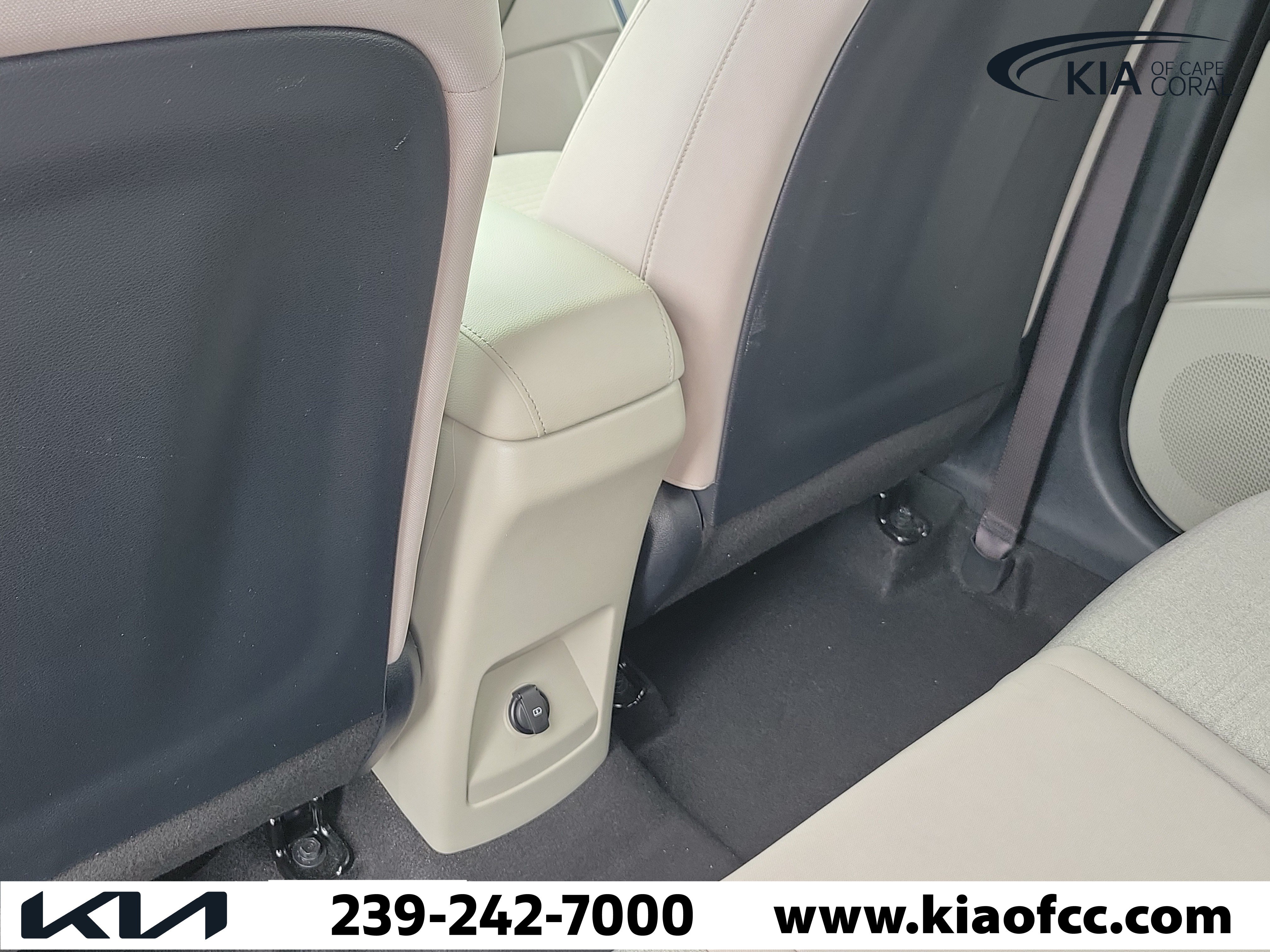 Used 2022 Kia Soul S FWD image 12