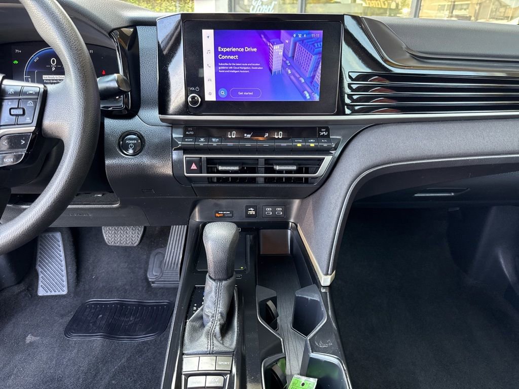 Used 2025 Toyota Camry XSE FWD image 18