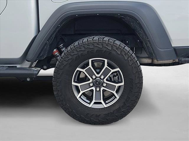Used 2024 Jeep Gladiator Mojave w/ Steel Bumper Group AWD/4WD image 23