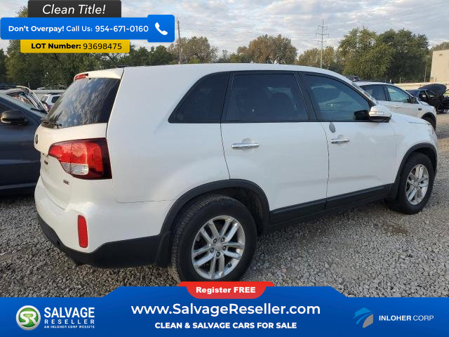 Used 2015 Kia Sorento LX image 4