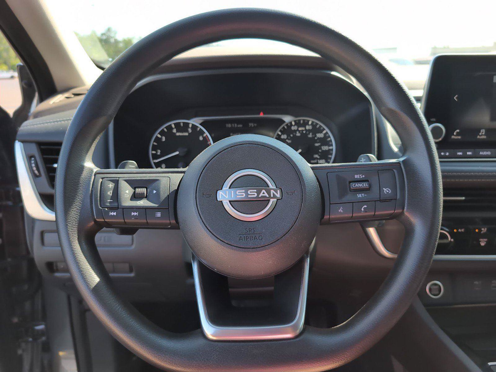 Used 2023 Nissan Rogue S FWD image 28