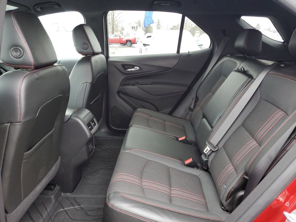 Certified 2024 Chevrolet Equinox RS w/ LPO, Floor Liner Package image 27