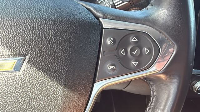 Used 2018 Chevrolet Traverse LT w/ LPO, Floor Liner Package FWD image 17