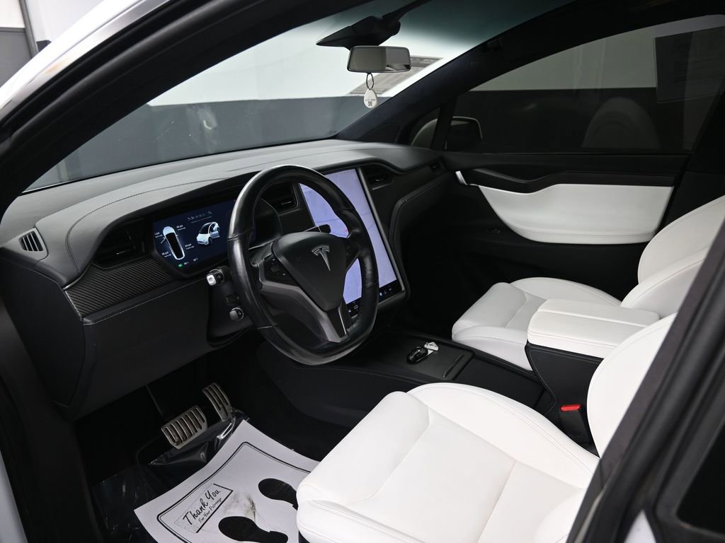 Used 2021 Tesla Model X Performance image 23