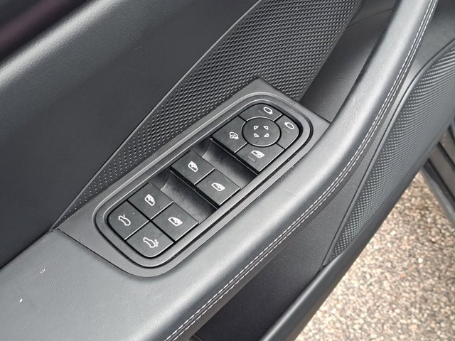 Used 2025 Porsche Macan 4 Electric AWD/4WD image 24