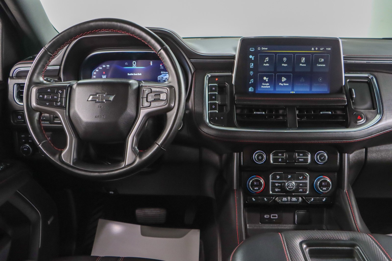 Used 2024 Chevrolet Suburban RST w/ Luxury Package AWD/4WD image 18