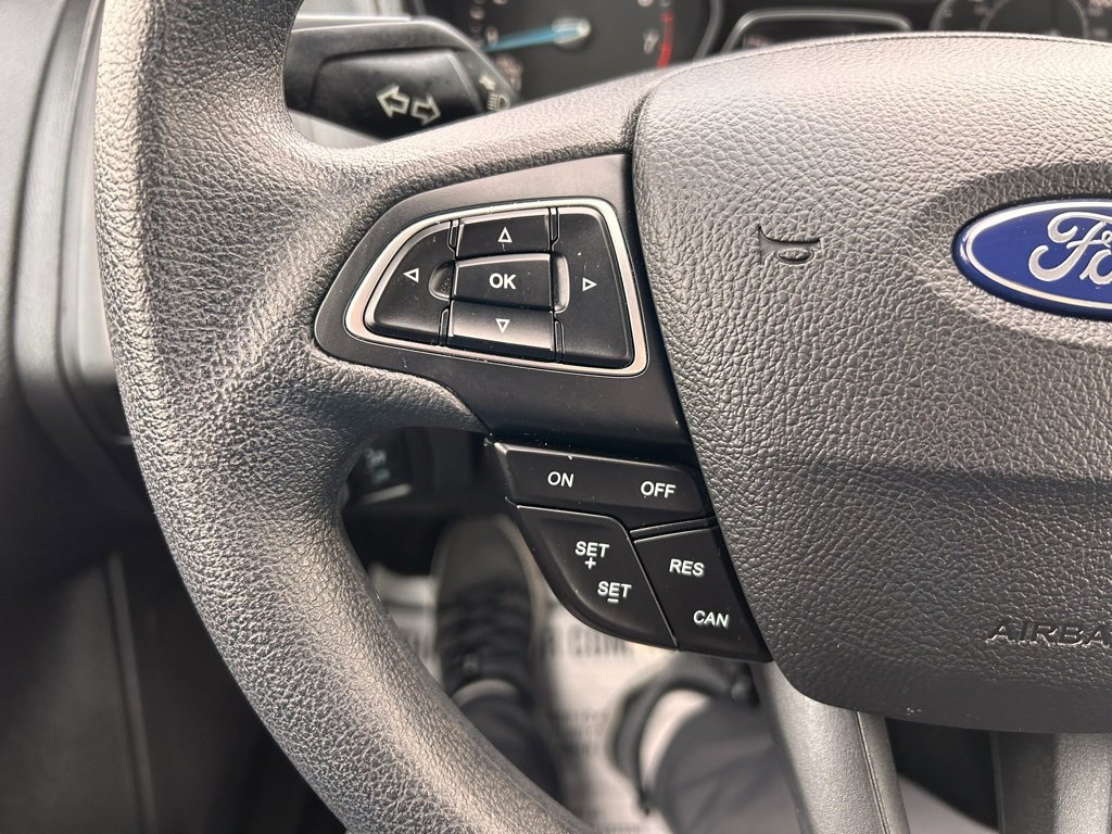 Used 2018 Ford Focus SE image 16