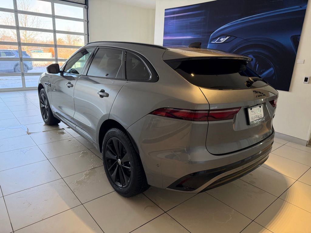 New 2026 Jaguar F-PACE R-Dynamic S image 2