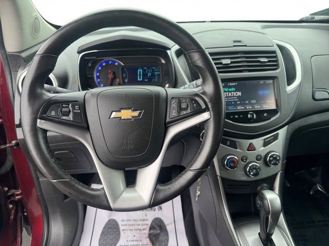 Used 2016 Chevrolet Trax LT w/ LT Convenience Package FWD image 12