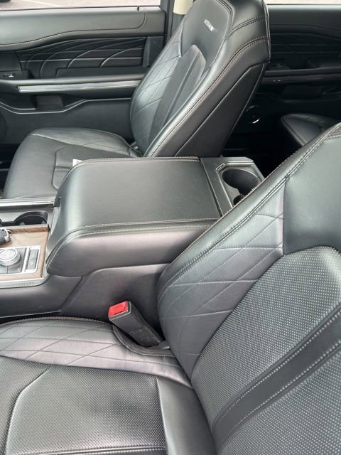 Used 2020 Ford Expedition Platinum AWD/4WD image 18