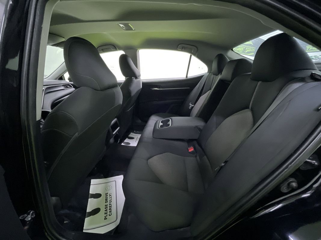 Used 2022 Toyota Camry LE image 25