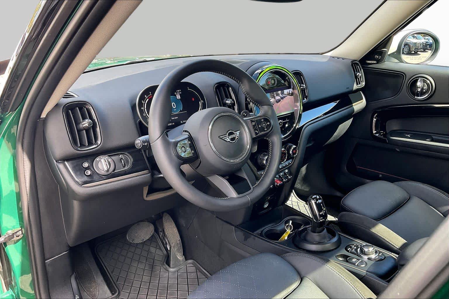 Used 2024 MINI Cooper Countryman S w/ Signature Upholstery Package AWD/4WD image 17
