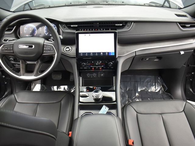 New 2025 Jeep Grand Cherokee L Limited w/ Luxury Tech Group II image 11