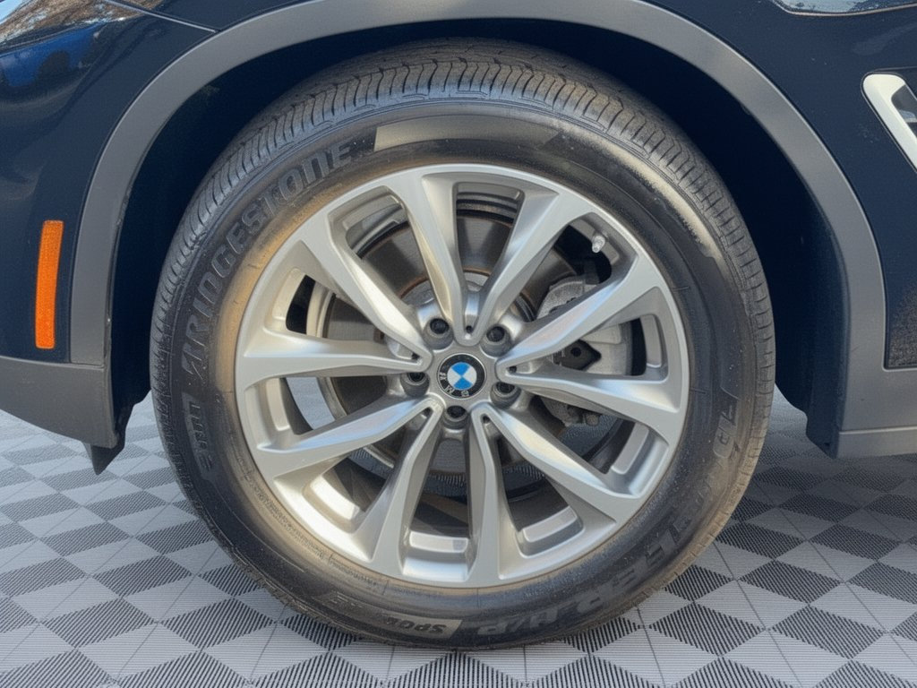 Used 2018 BMW X3 xDrive30i w/ Premium Package AWD/4WD image 13