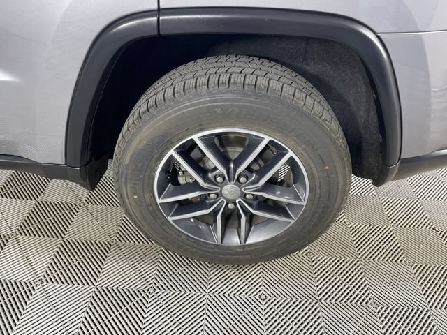 Used 2018 Jeep Grand Cherokee Limited AWD/4WD image 21