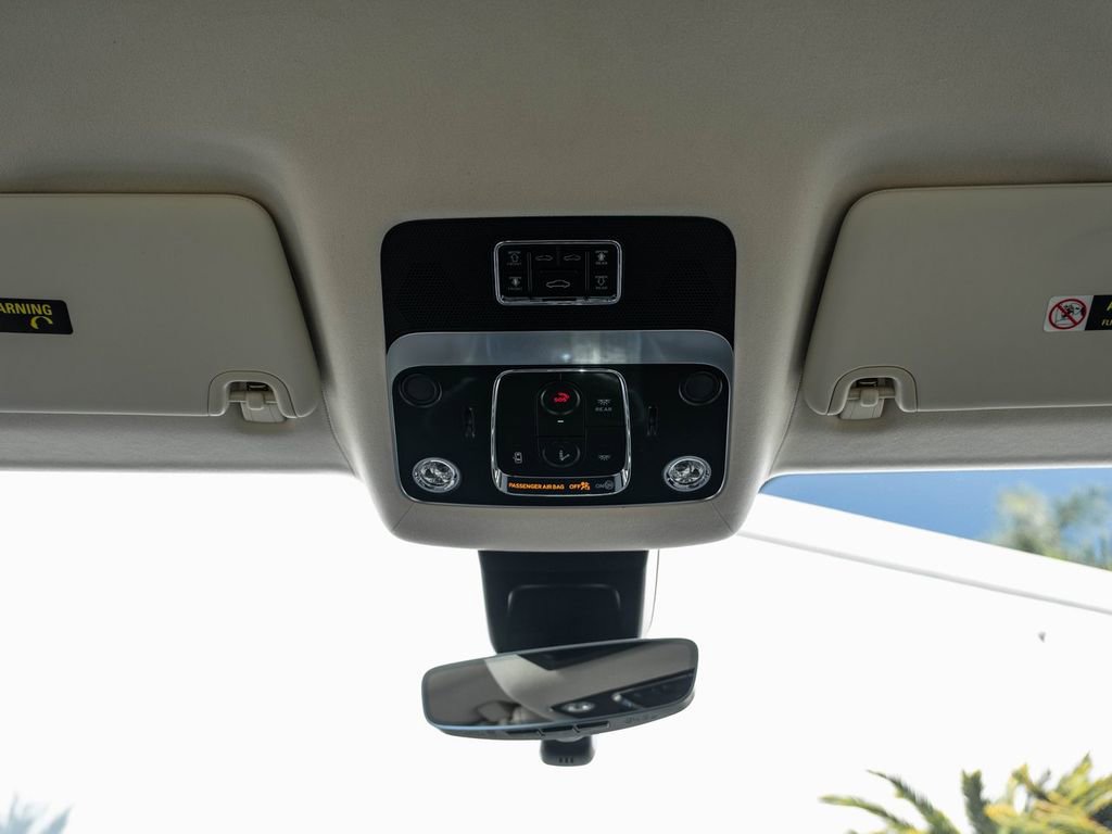 New 2026 Bentley Flying Spur Plug-In Hybrid AWD/4WD image 34