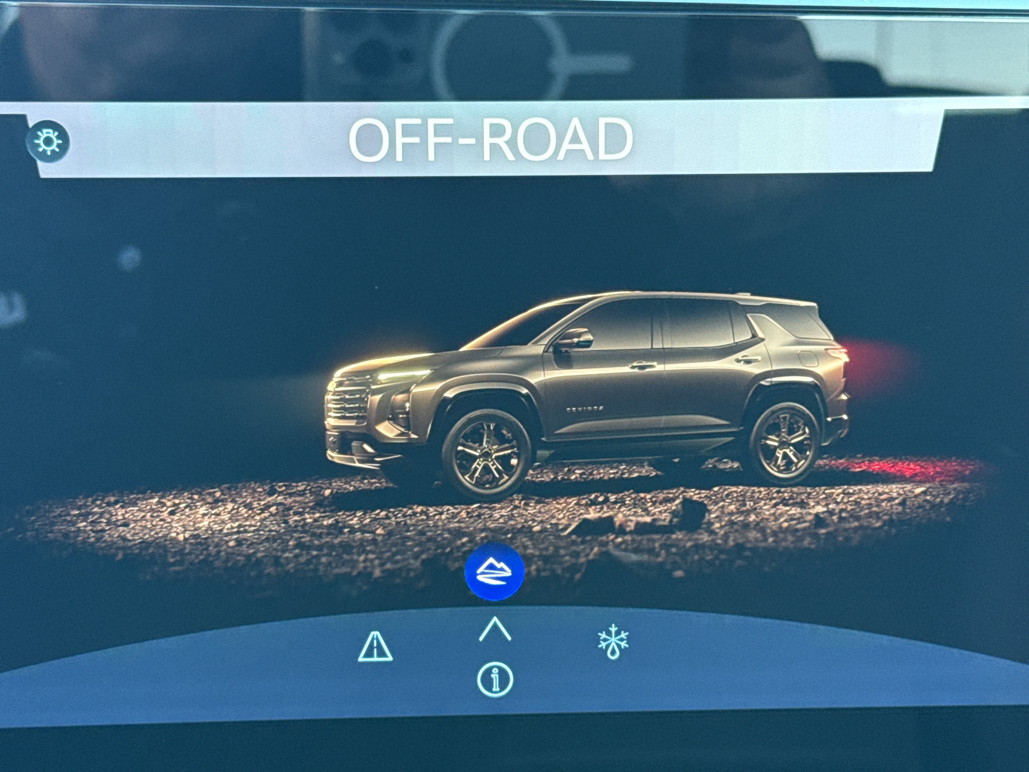 New 2027 Chevrolet Equinox RS w/ Safety and Technology Package AWD/4WD image 39