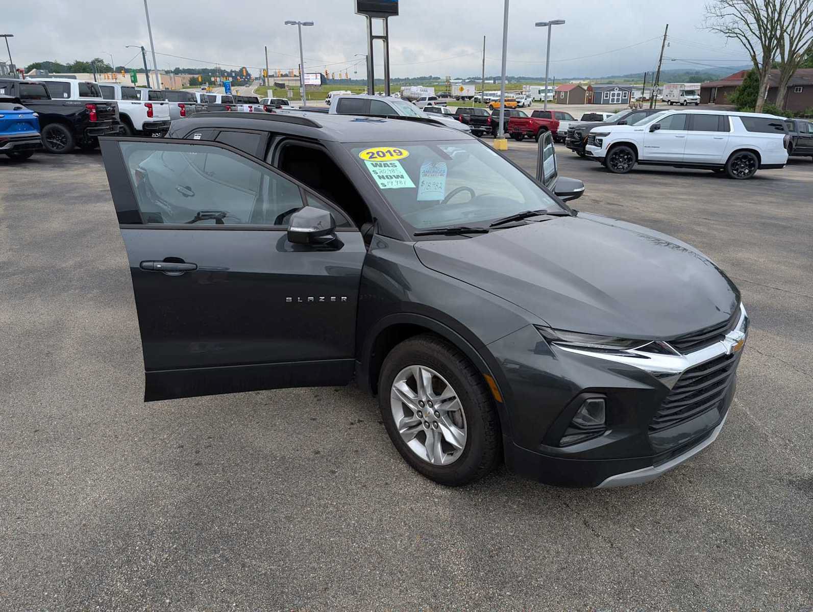 Used 2019 Chevrolet Blazer LT AWD/4WD image 16
