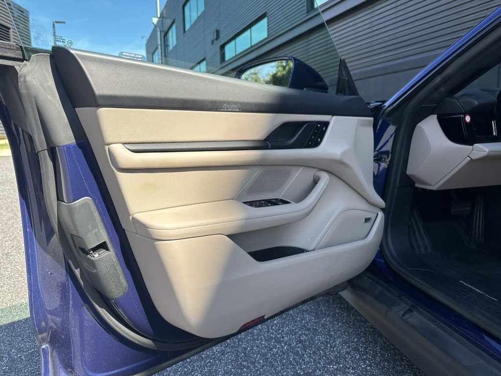 Certified 2022 Porsche Taycan image 18