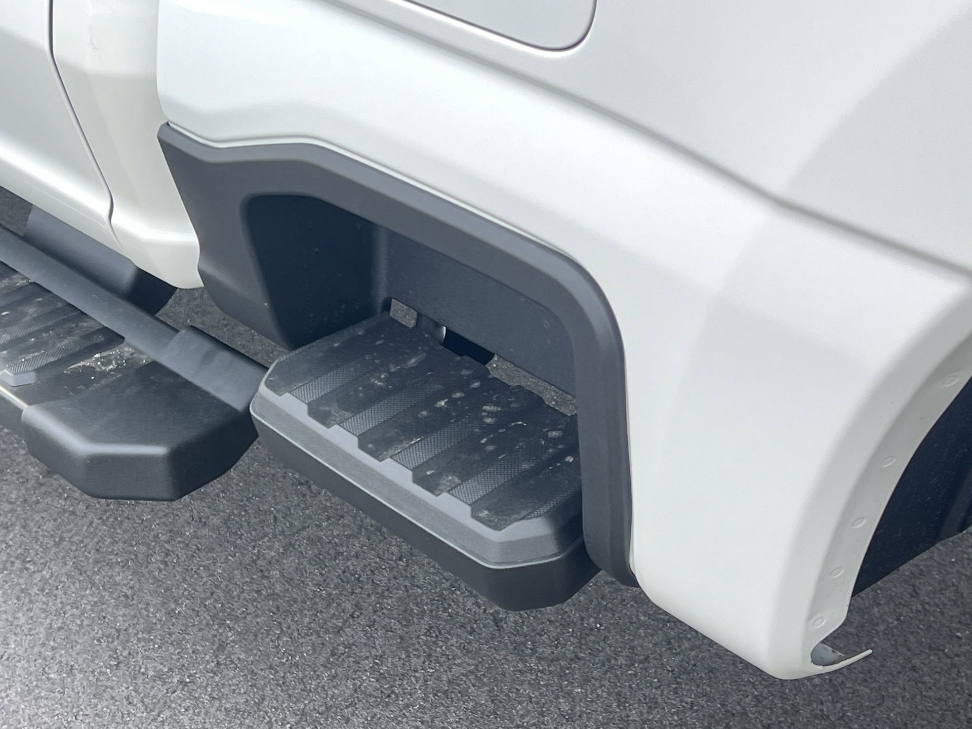 New 2026 Ford F350 Lariat w/ Black Appearance Package image 30