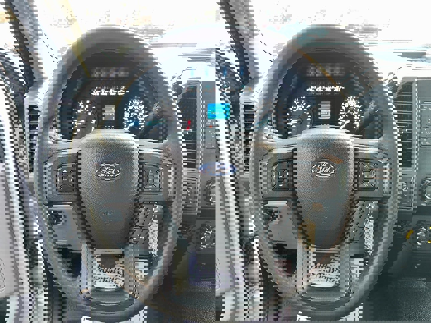 Used 2020 Ford F350 XL w/ Power Equipment Group image 17