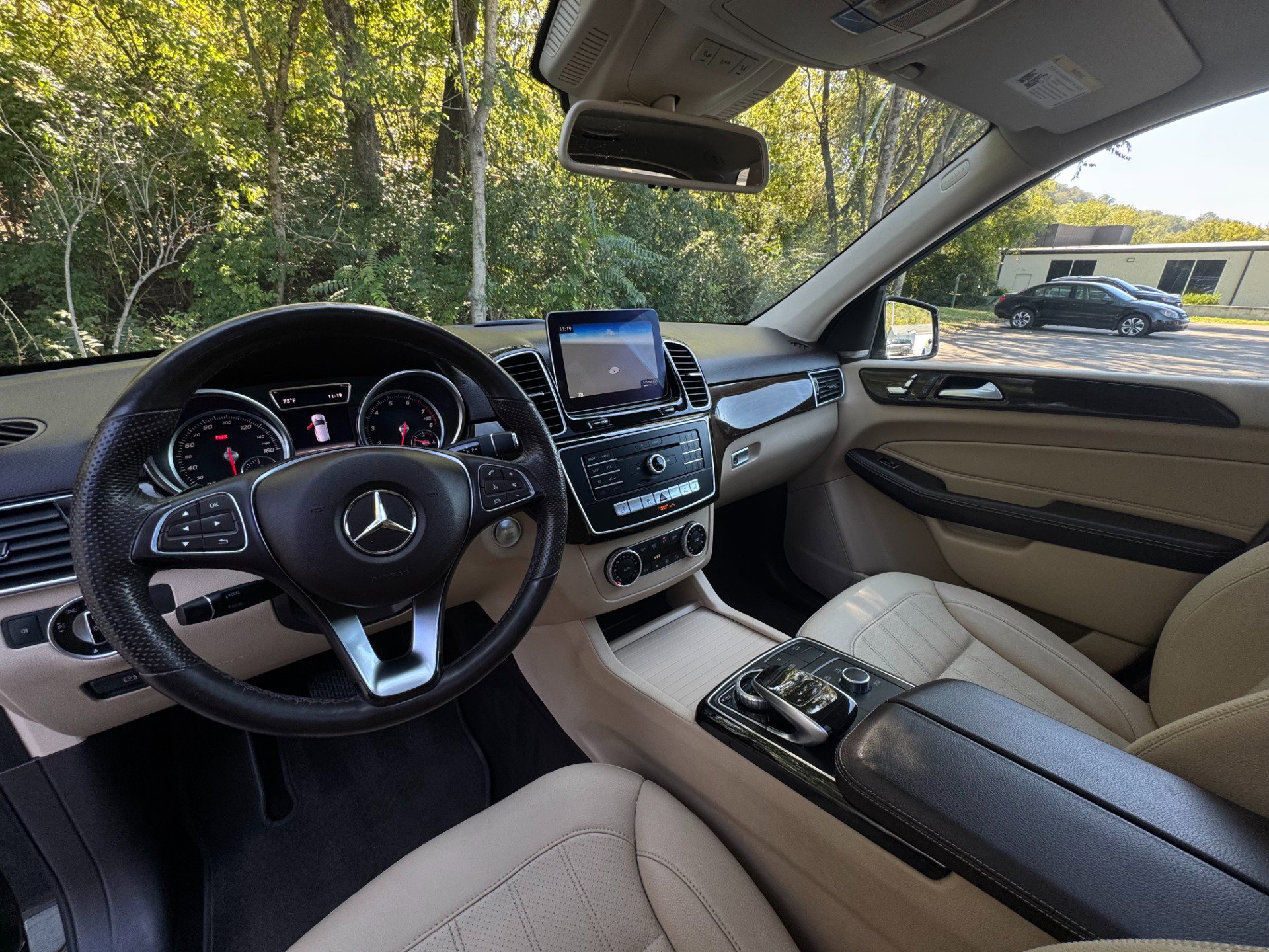 Used 2018 Mercedes-Benz GLE 350 4MATIC image 11