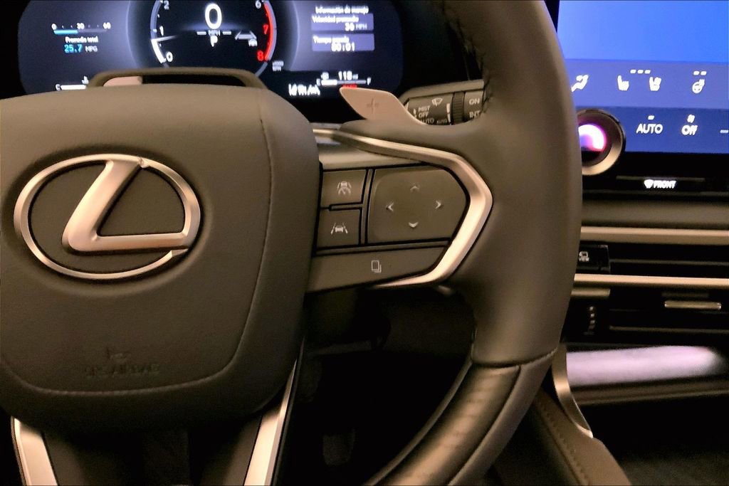Used 2025 Lexus RX 350 AWD w/ Convenience Package image 19