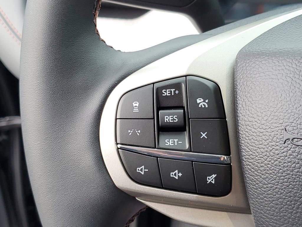New 2026 Ford Explorer Active w/ Active Comfort Package image 15