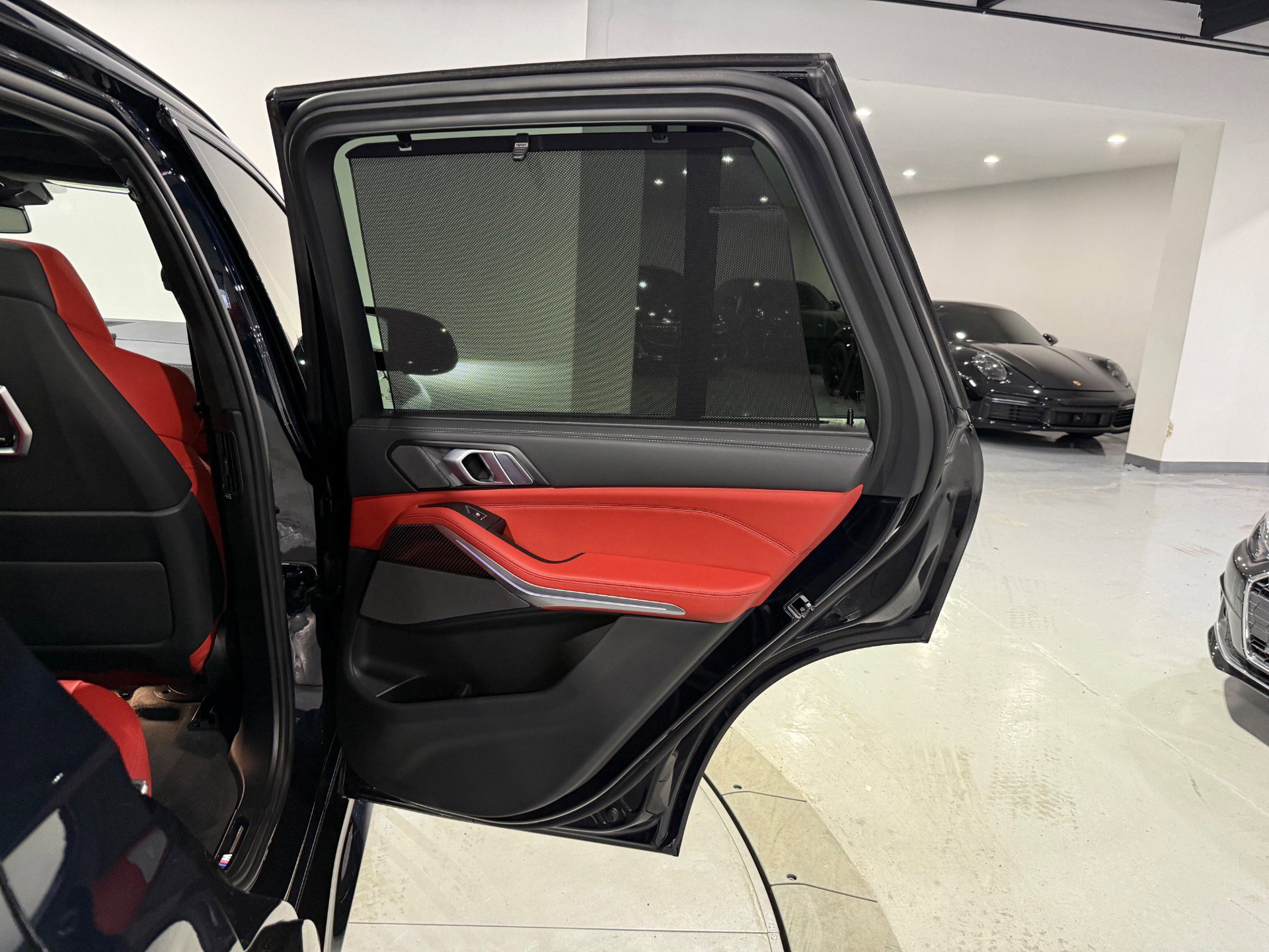 Used 2025 BMW X5 M Competition w/ Executive Package image 69