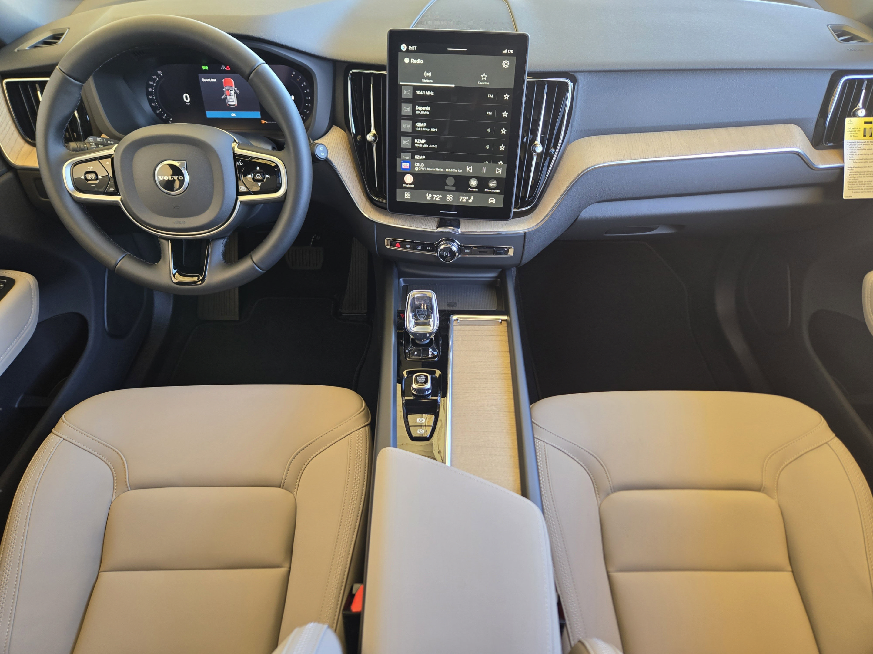 Used 2026 Volvo XC60 B5 Plus w/ Protection Package Premier AWD/4WD image 27