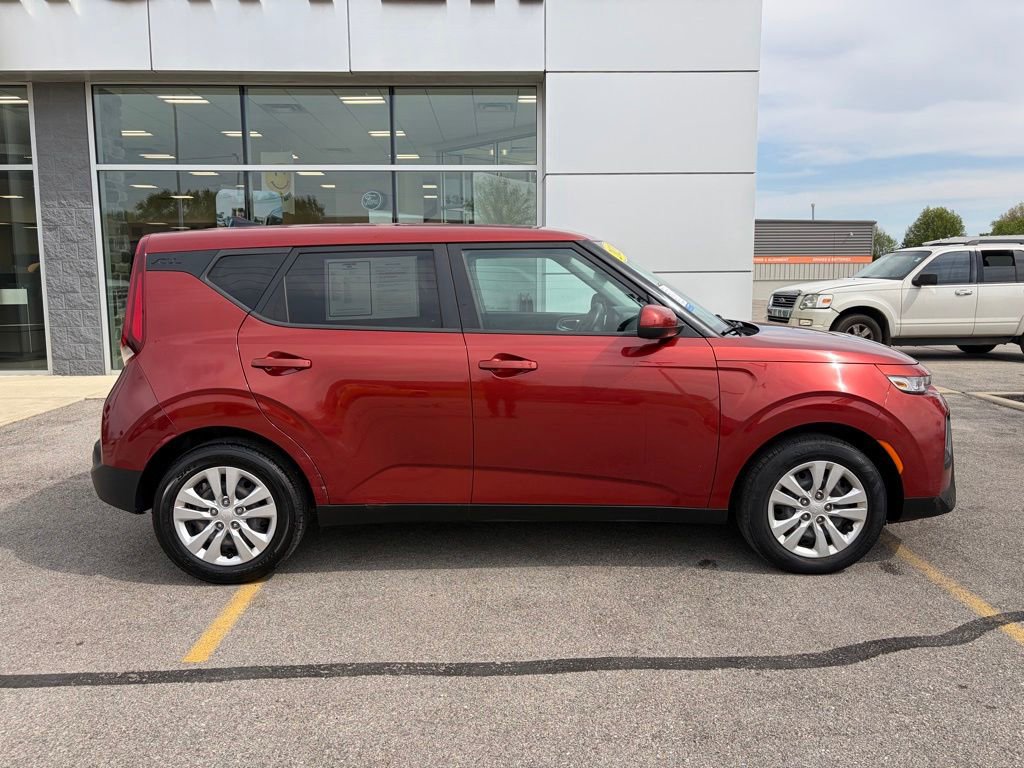Used 2020 Kia Soul LX FWD image 33