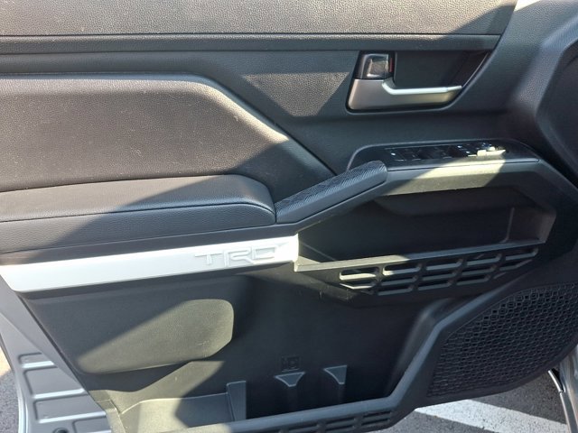 Certified 2024 Toyota Tacoma TRD Off-Road AWD/4WD image 12