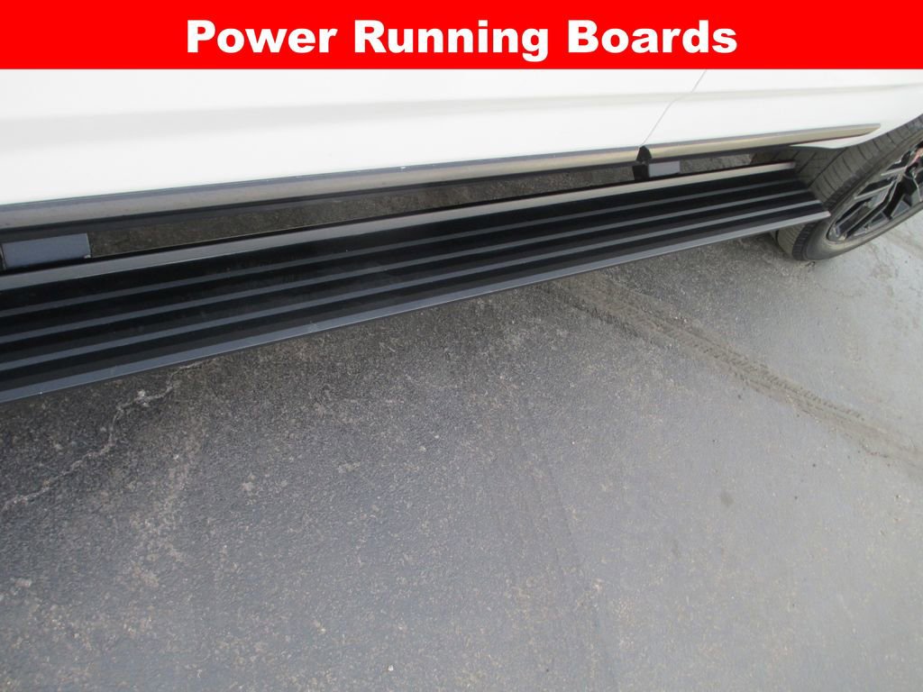 Used 2023 GMC Yukon Denali image 15