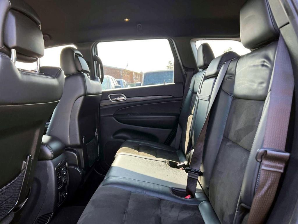Certified 2019 Jeep Grand Cherokee Altitude image 11