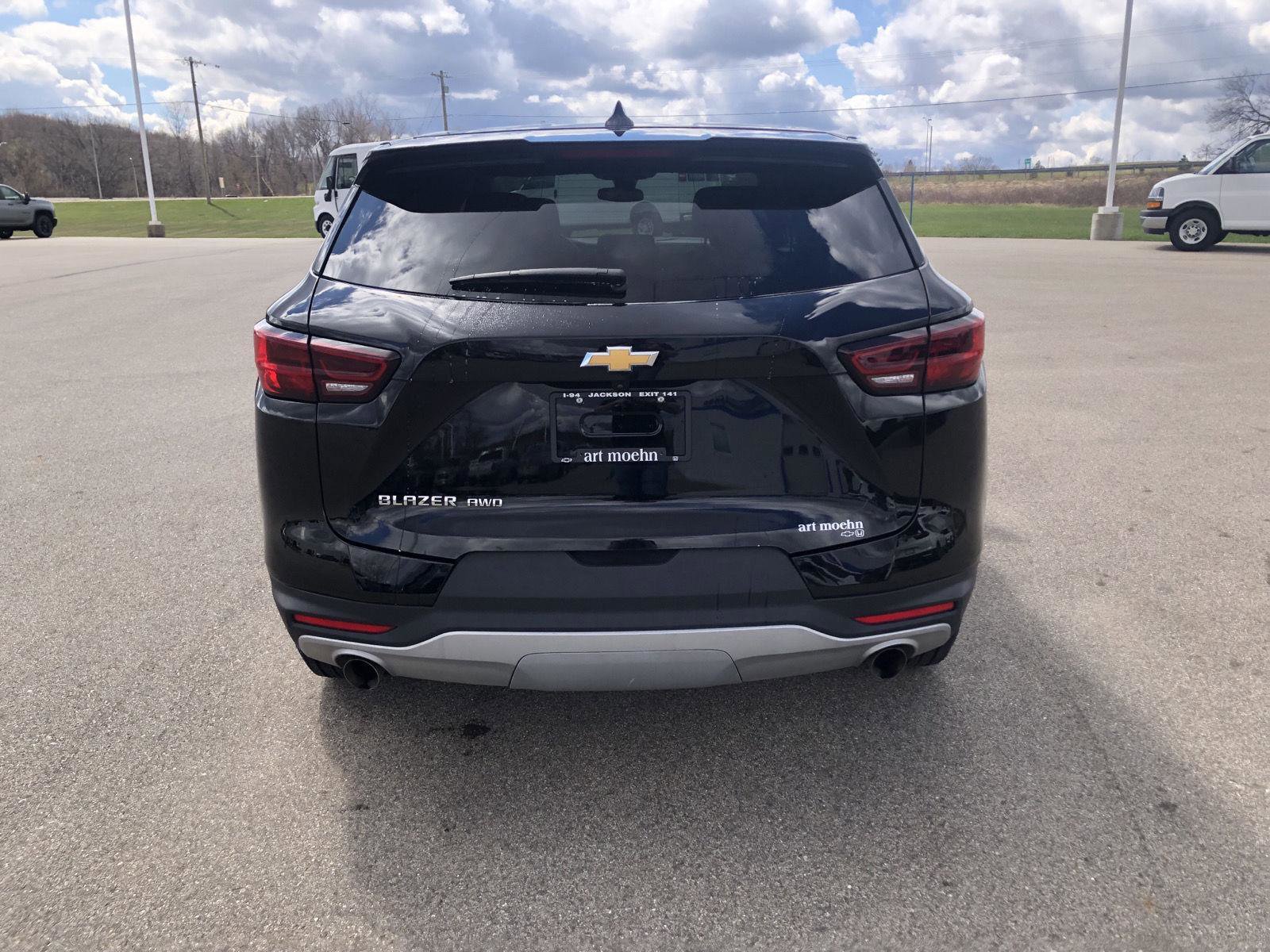 Used 2025 Chevrolet Blazer LT AWD/4WD image 5