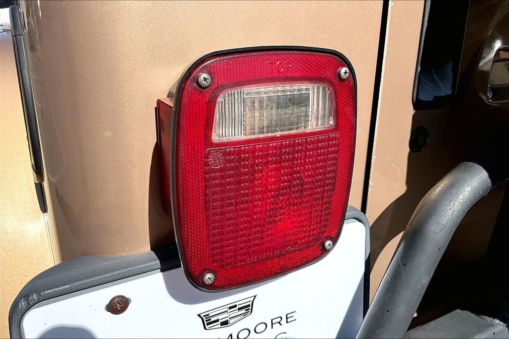 Used 2000 Jeep Wrangler Sahara image 30