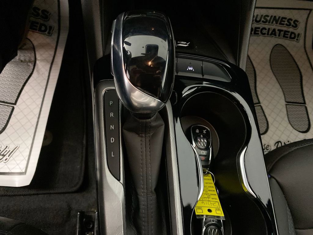 Certified 2024 Buick Envista Sport Touring w/ Convenience I Package image 19