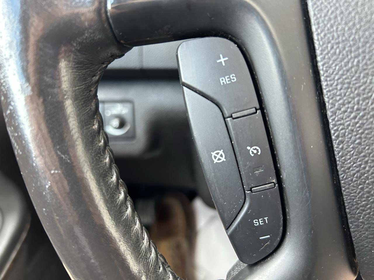 Used 2011 GMC Acadia Denali AWD/4WD image 20