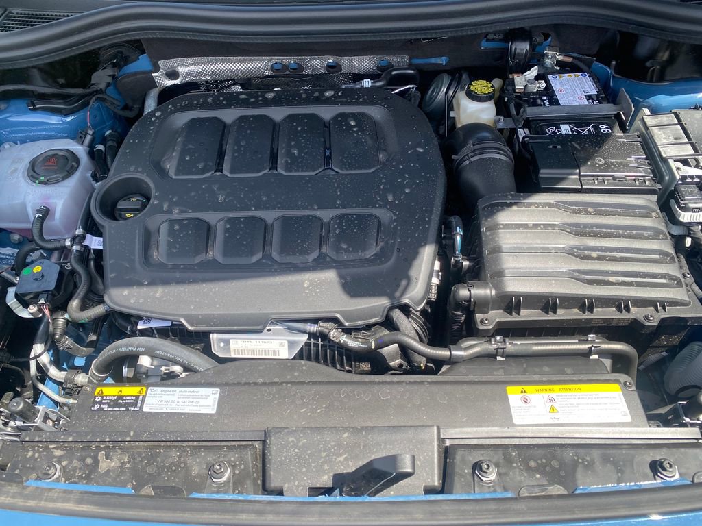 New 2026 Volkswagen Tiguan SE R-Line FWD image 36