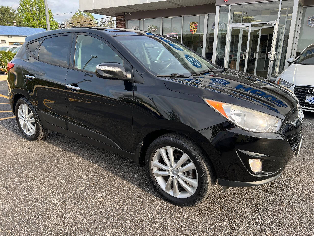 Used 2013 Hyundai Tucson Limited w/ Premium Pkg FWD image 4