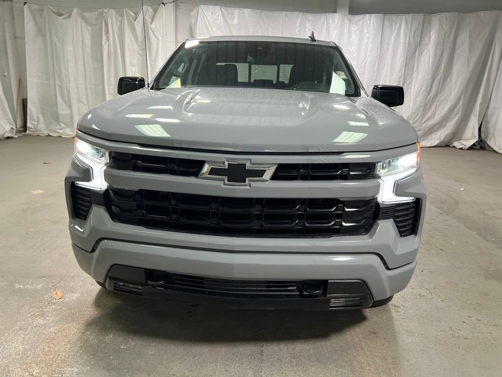 Used 2024 Chevrolet Silverado 1500 RST w/ Convenience Package II AWD/4WD image 2