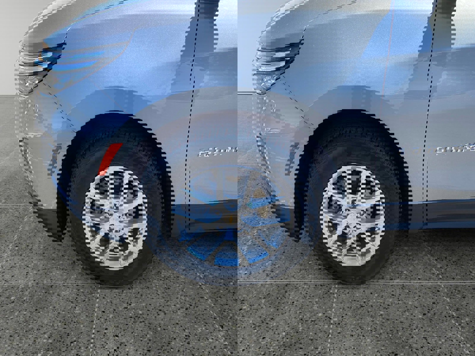 Used 2024 Chevrolet Equinox LT FWD image 14