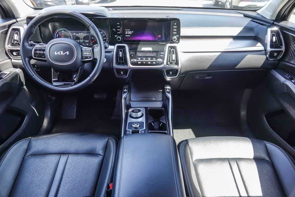 Certified 2023 Kia Sorento EX FWD image 9