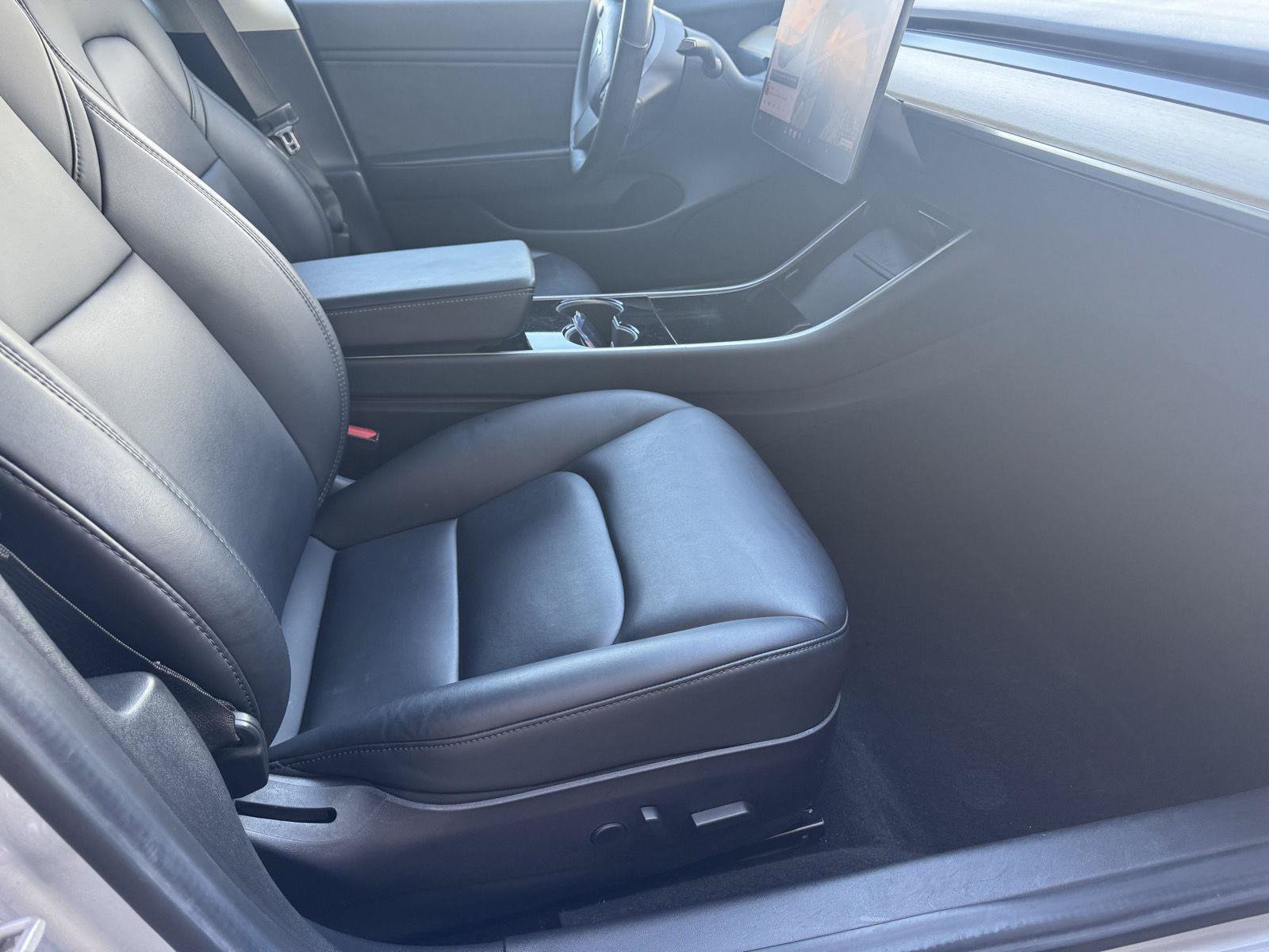 Used 2018 Tesla Model 3 Long Range RWD image 20