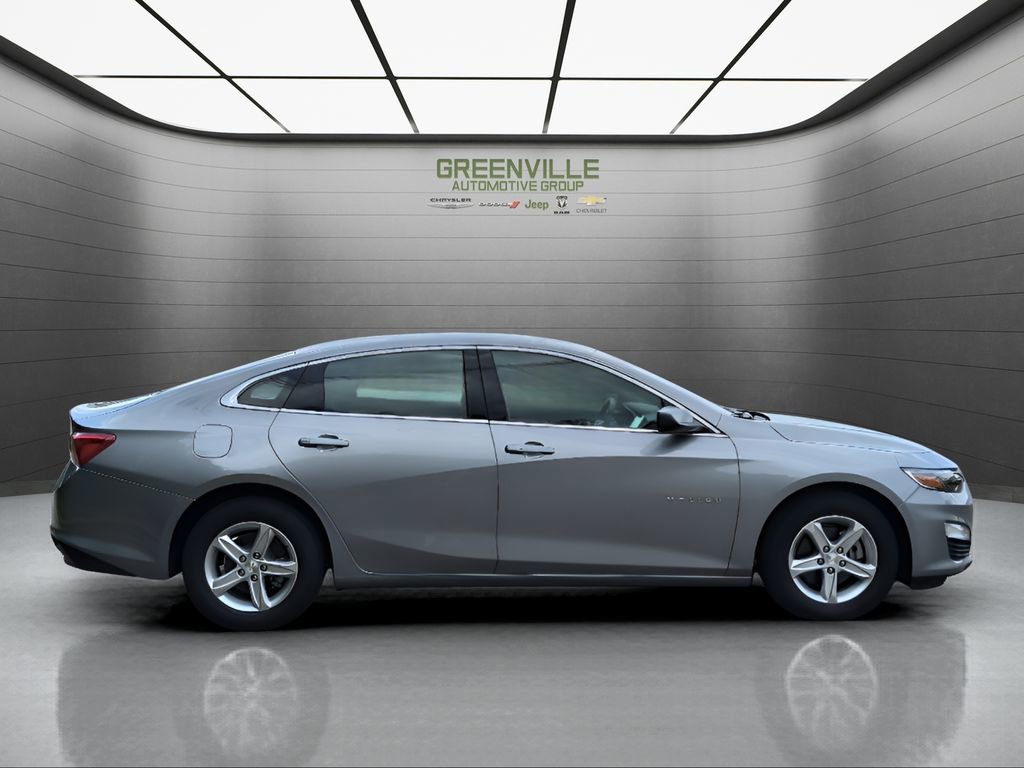 New 2025 Chevrolet Malibu LS w/ LPO, Floor Liner Package image 7