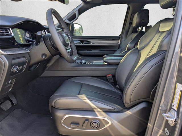 Used 2023 Jeep Wagoneer Series III w/ Rear Seat Video Group 1 image 14