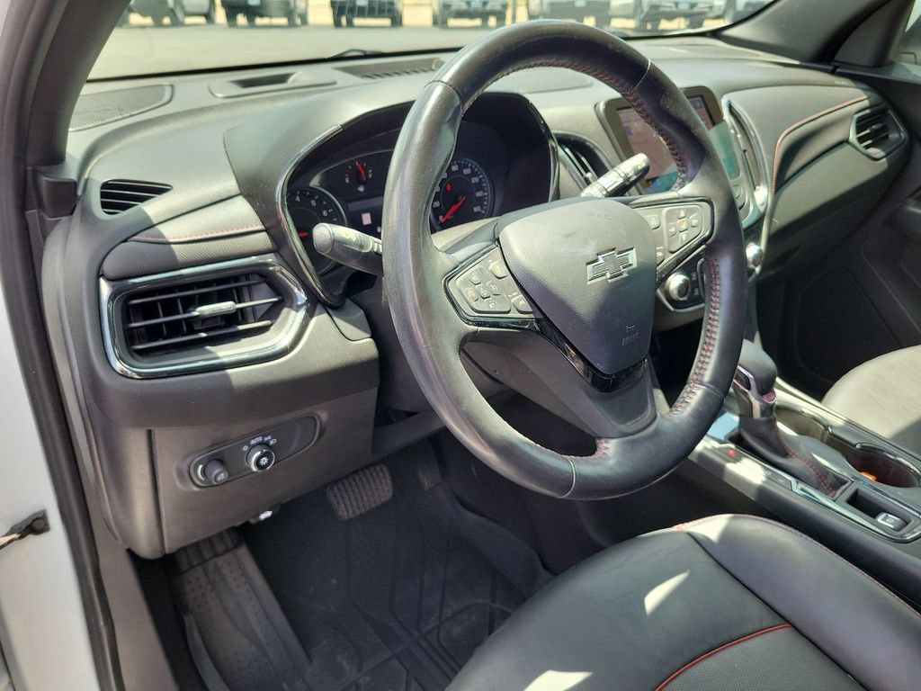Certified 2022 Chevrolet Equinox RS w/ RS Leather Package FWD image 10