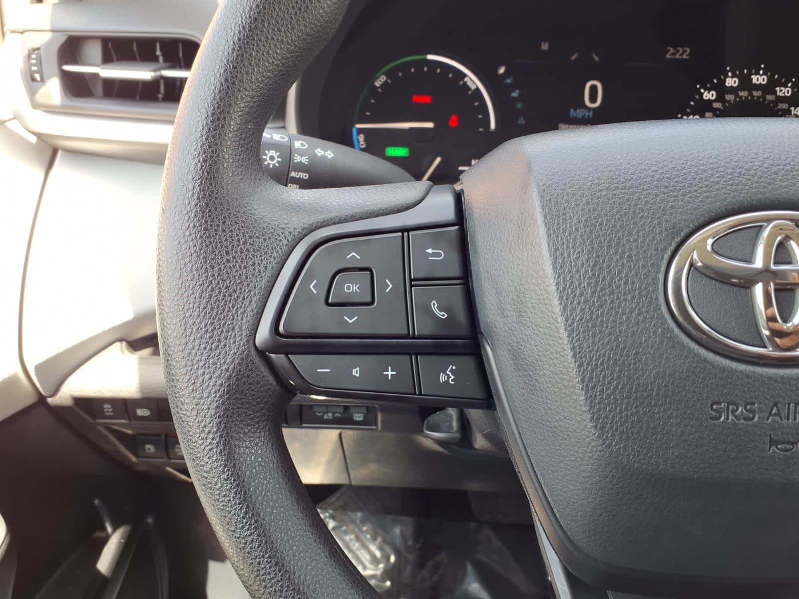 Certified 2025 Toyota Sienna LE FWD image 10
