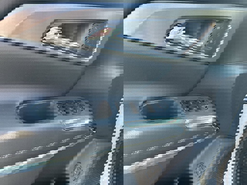 New 2026 Chevrolet Traverse LT w/ Driver Confidence Package image 7