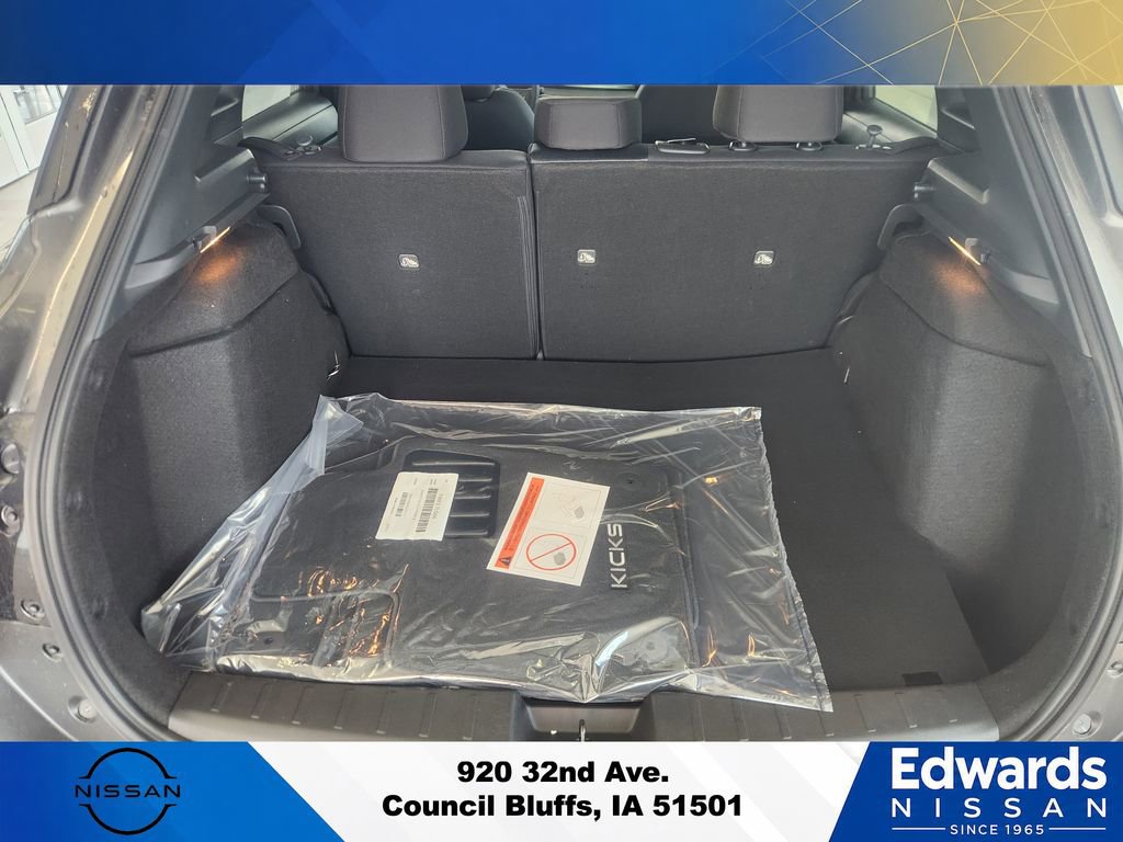 New 2025 Nissan Kicks SV w/ SV Premium Package AWD/4WD image 11